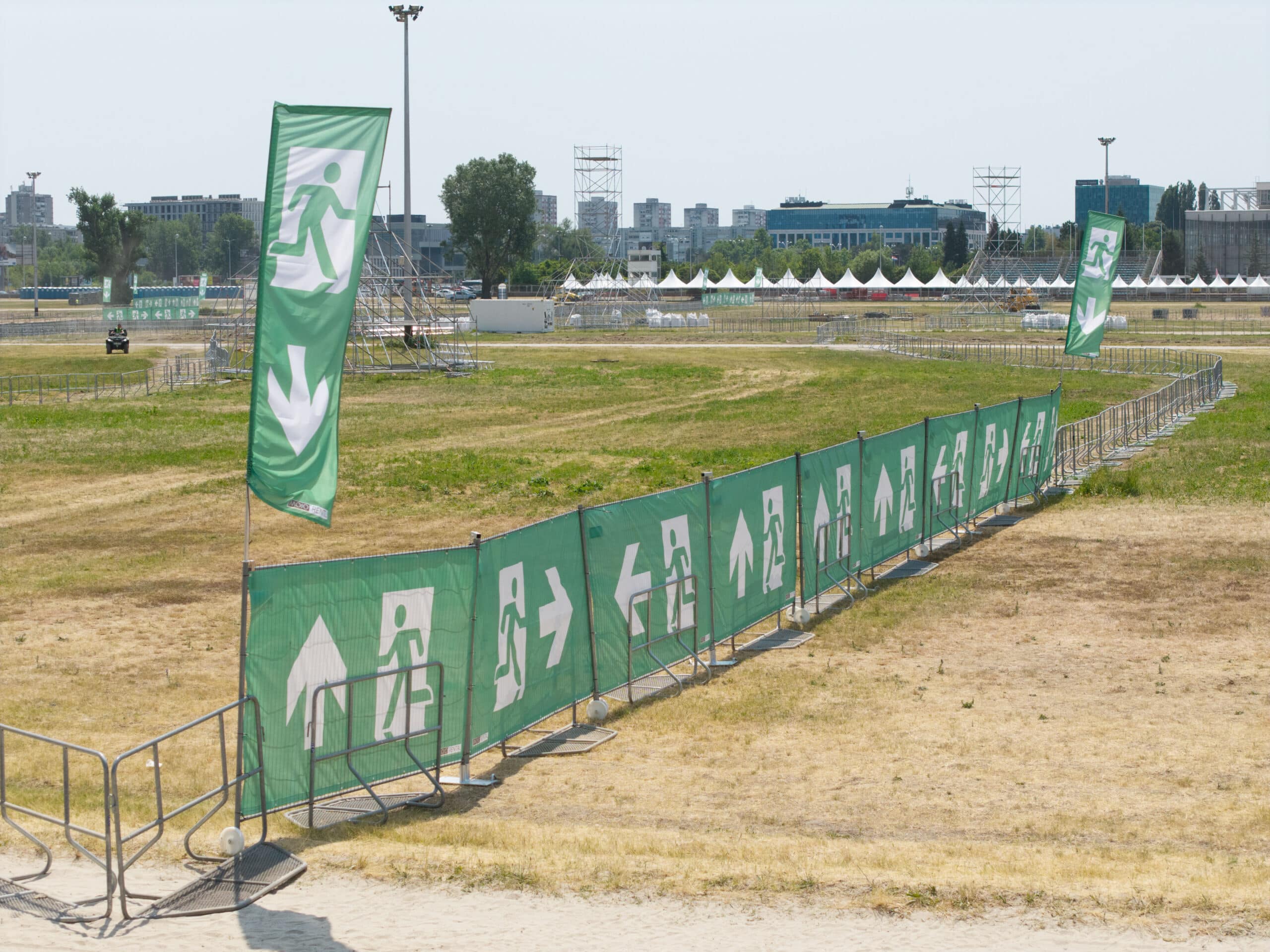 MOJO Barriers crowd control system